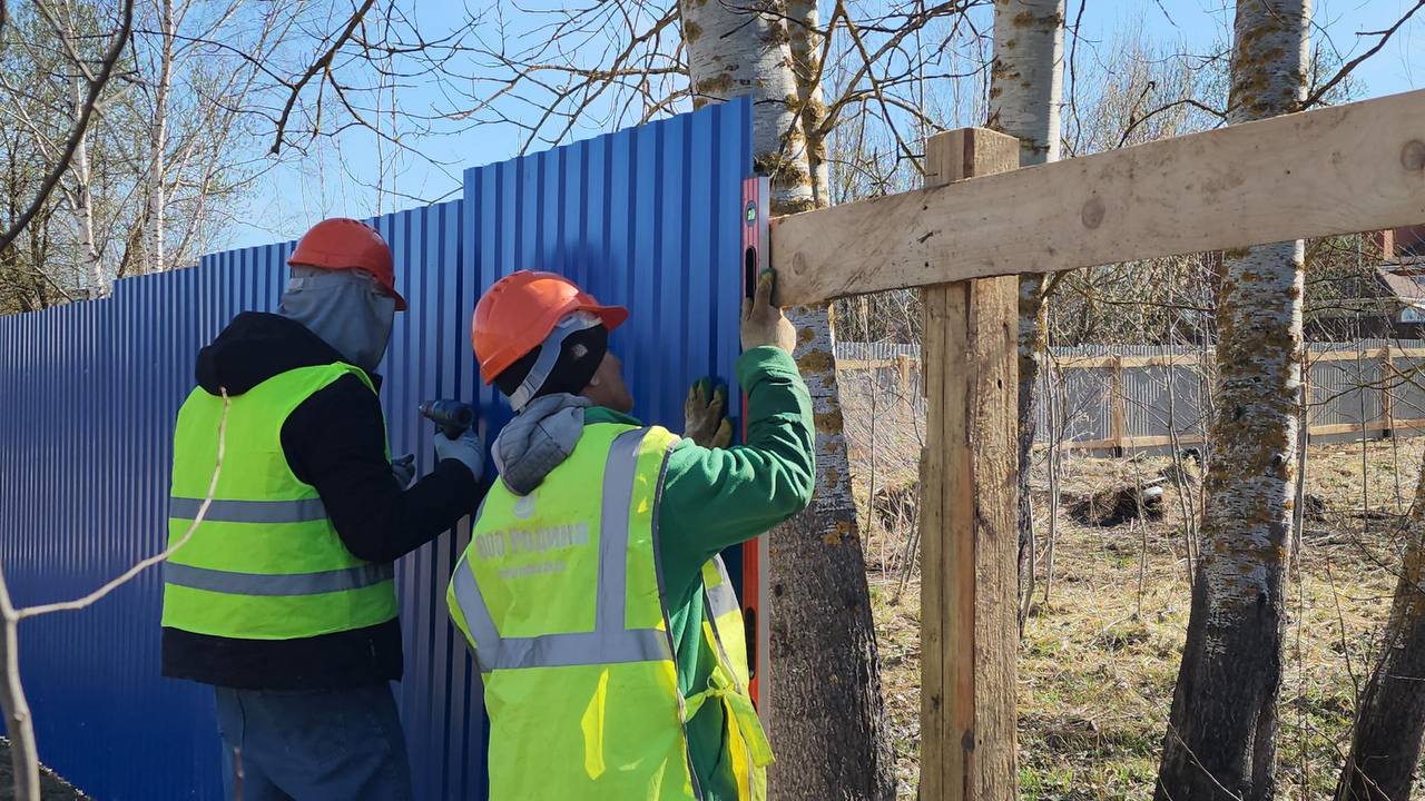 В Полево вырос забор. Здесь будет воздвигнут дворец