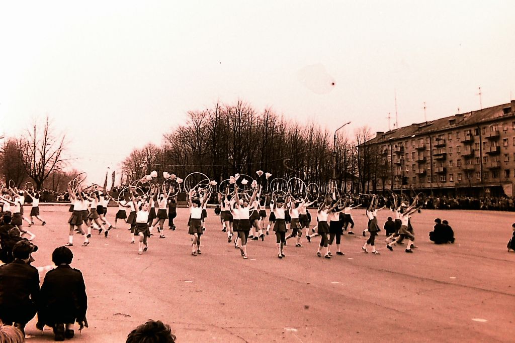 1982 г. 1 Мая. Площадь Революции..jpg