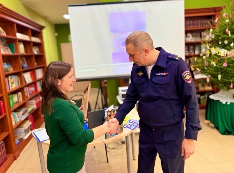 aba1c1f3.jpg aba1c1f3.jpg