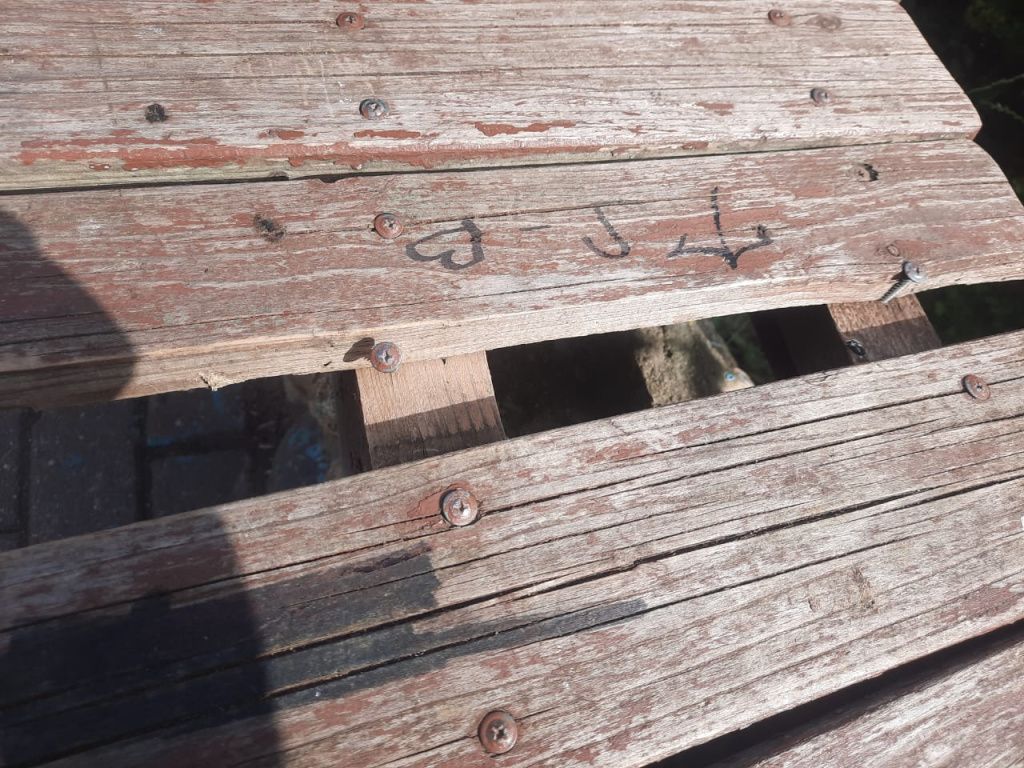 станция лавки дыра.jpg