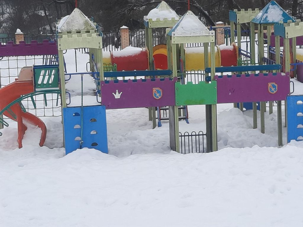 детские площадки снег1.jpg