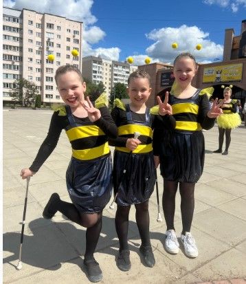 три пчелки.jpg