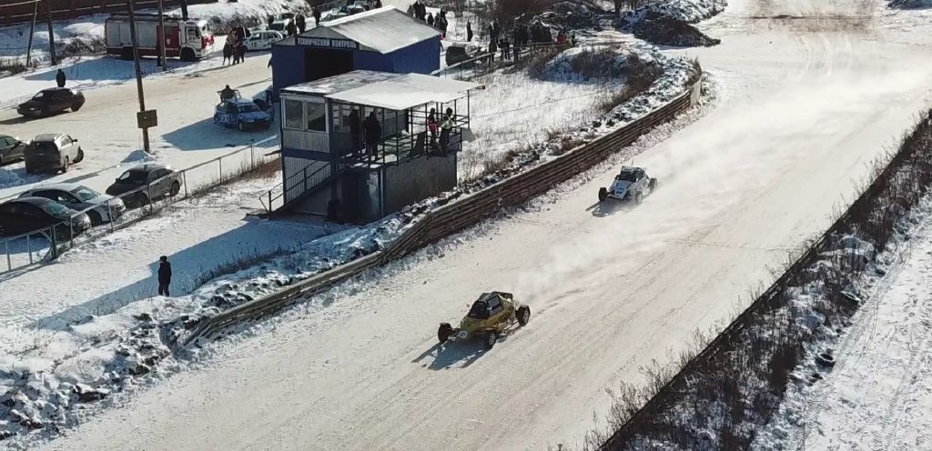 Гонки 2.jpg Гонки 2.jpg