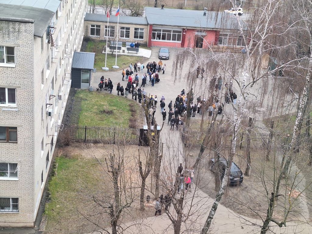 студенты колледж босова.jpg