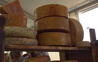 Олег Сирота приглашает отметить День рождения сыроварни