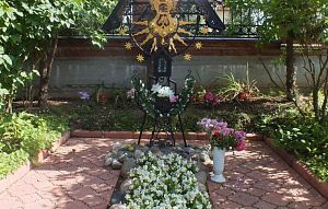 30 лет назад у храма в Дарне перезахоронили мощи блаженной Александры