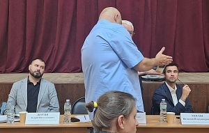 «Дышать нечем»: жители Истринского округа требуют решить проблему с запахом от птицефабрики